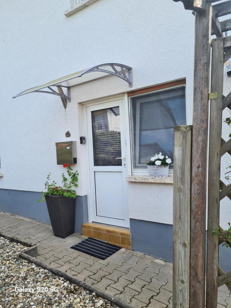 Neu! Ferienwohnung Eulennest Staudernheim Luaran gambar